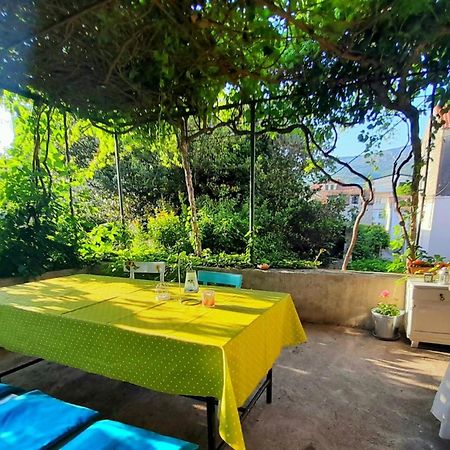 Dida Roko, Rustikalni Apartman S Terasom Kaštela Extérieur photo