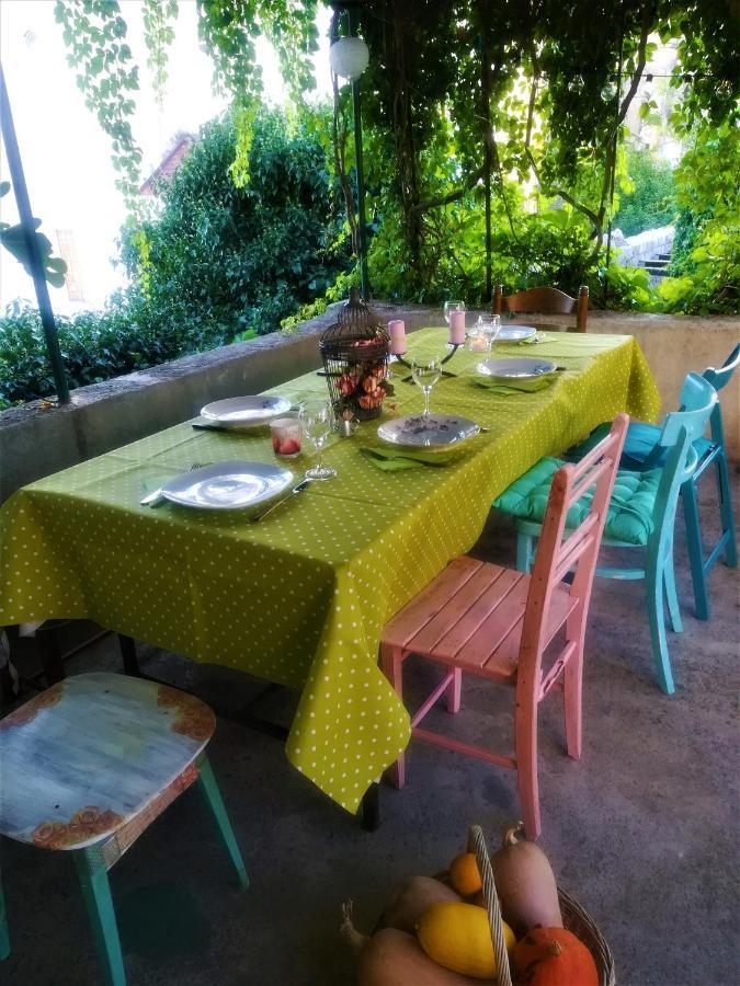 Dida Roko, Rustikalni Apartman S Terasom Kaštela Extérieur photo
