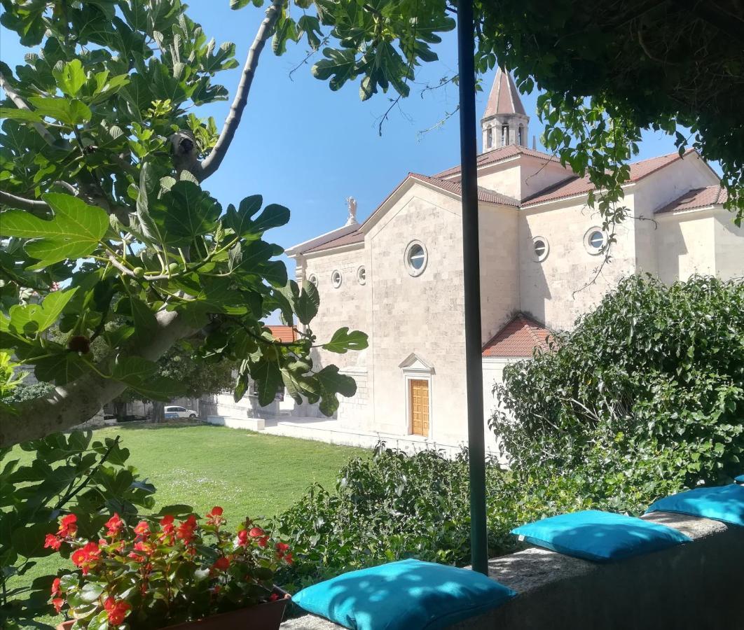 Dida Roko, Rustikalni Apartman S Terasom Kaštela Extérieur photo