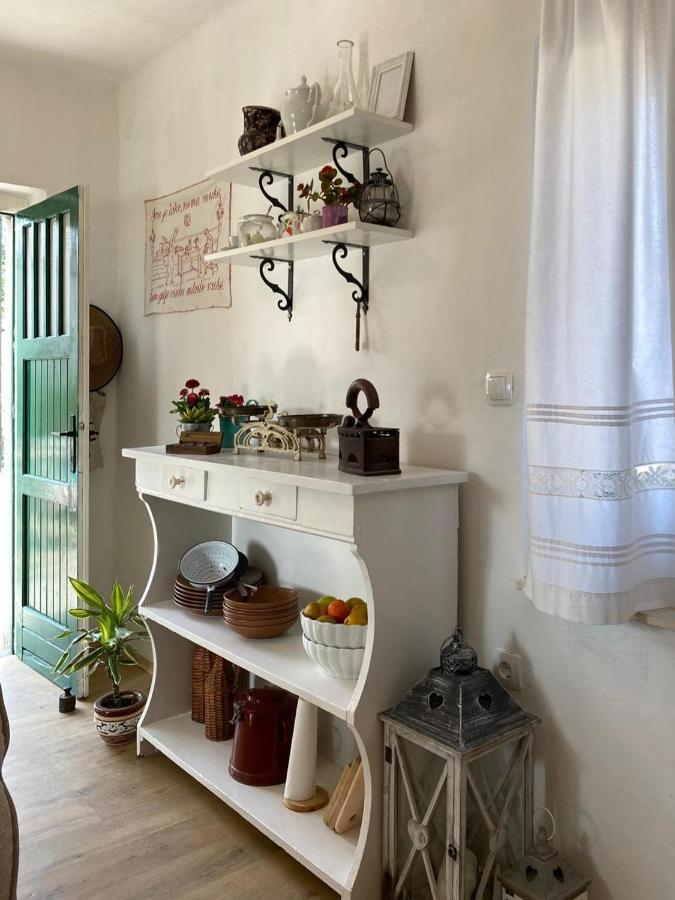 Dida Roko, Rustikalni Apartman S Terasom Kaštela Extérieur photo
