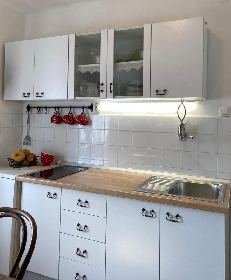 Dida Roko, Rustikalni Apartman S Terasom Kaštela Extérieur photo