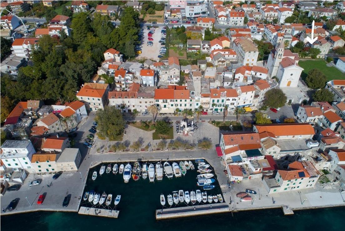 Dida Roko, Rustikalni Apartman S Terasom Kaštela Extérieur photo