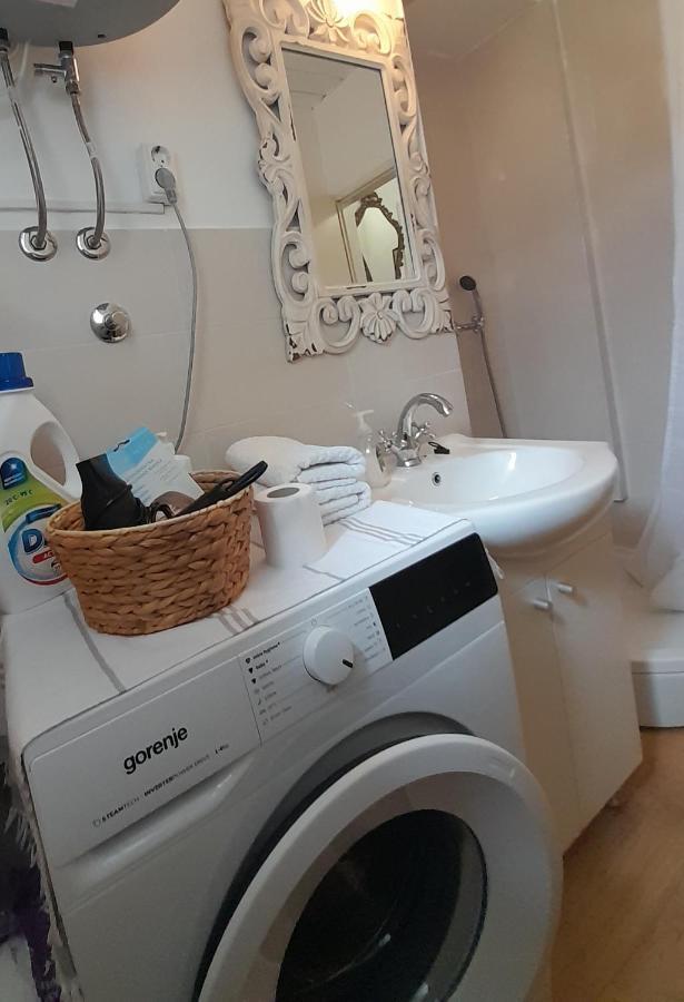 Dida Roko, Rustikalni Apartman S Terasom Kaštela Extérieur photo