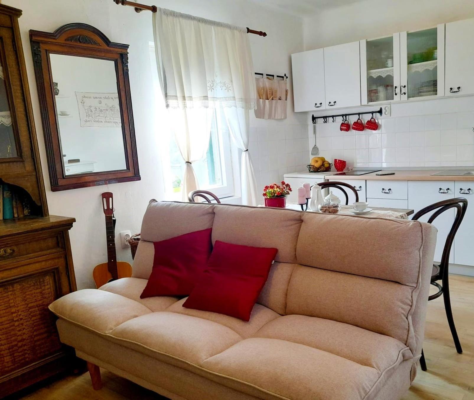 Dida Roko, Rustikalni Apartman S Terasom Kaštela Extérieur photo